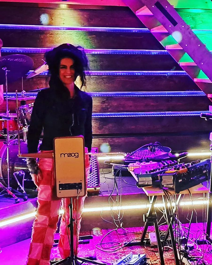 Gilda Razani Theremin Education